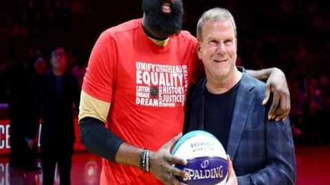 “雄安足球盛宴：现场感受“足球自由”魅力”